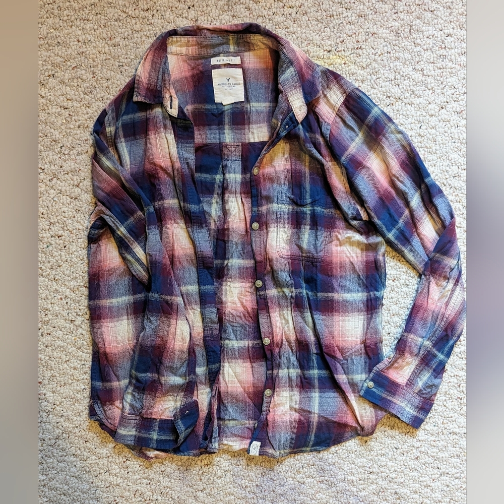 American Eagle Plaid Buttondown